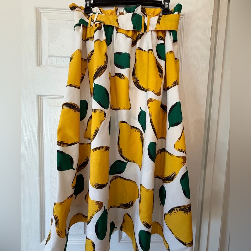 Her Destiny Midi Skirt Lemon print yellow green full fit and flare size L - Picture 9 of 12